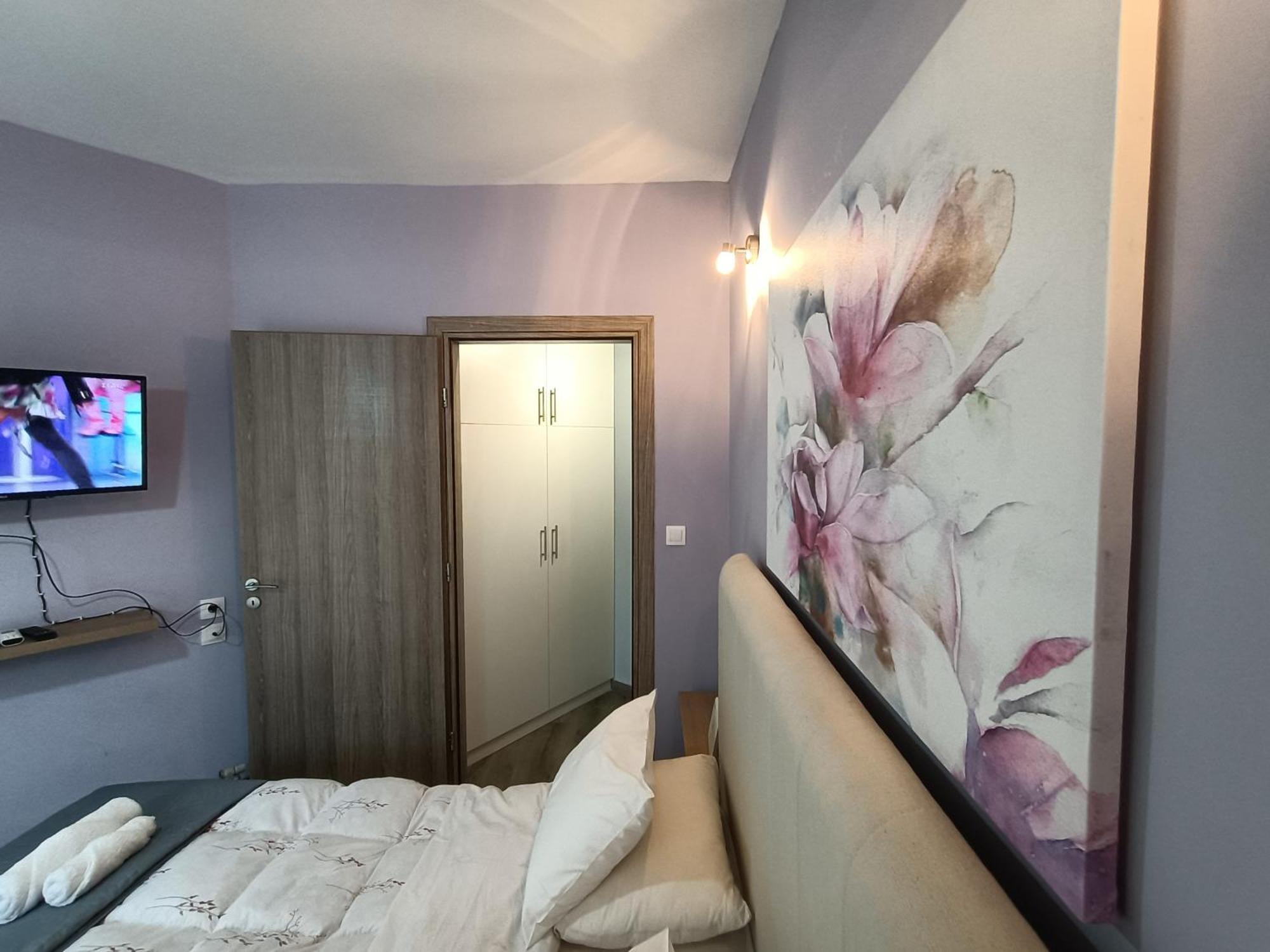 Apartment Highlighted Hosting