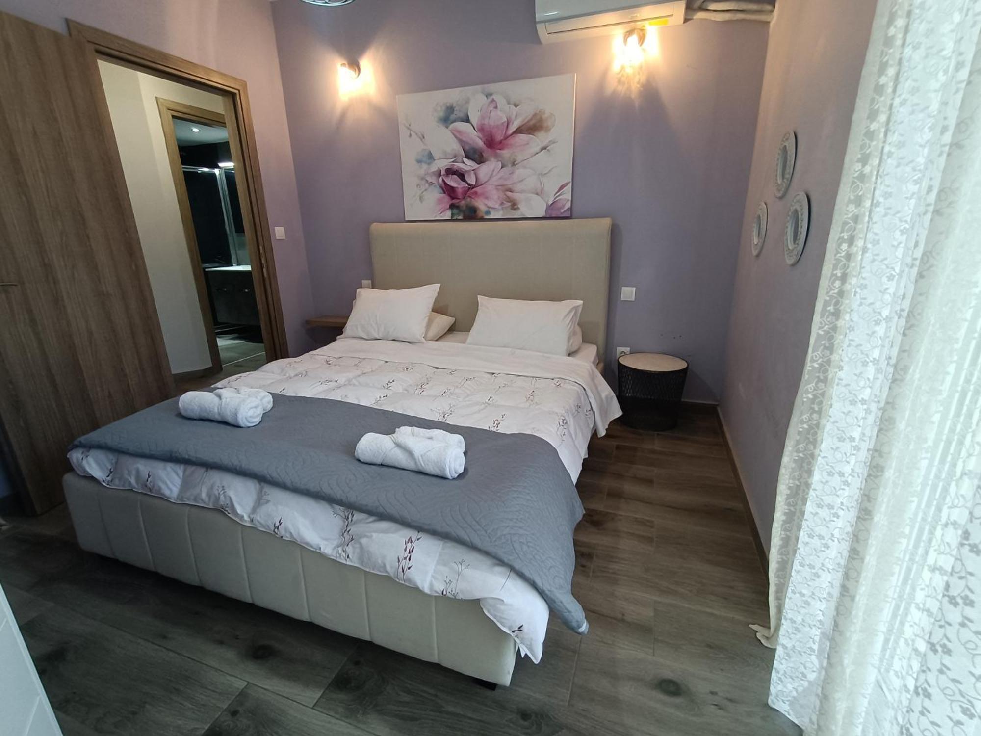 Apartment Highlighted Hosting Athens