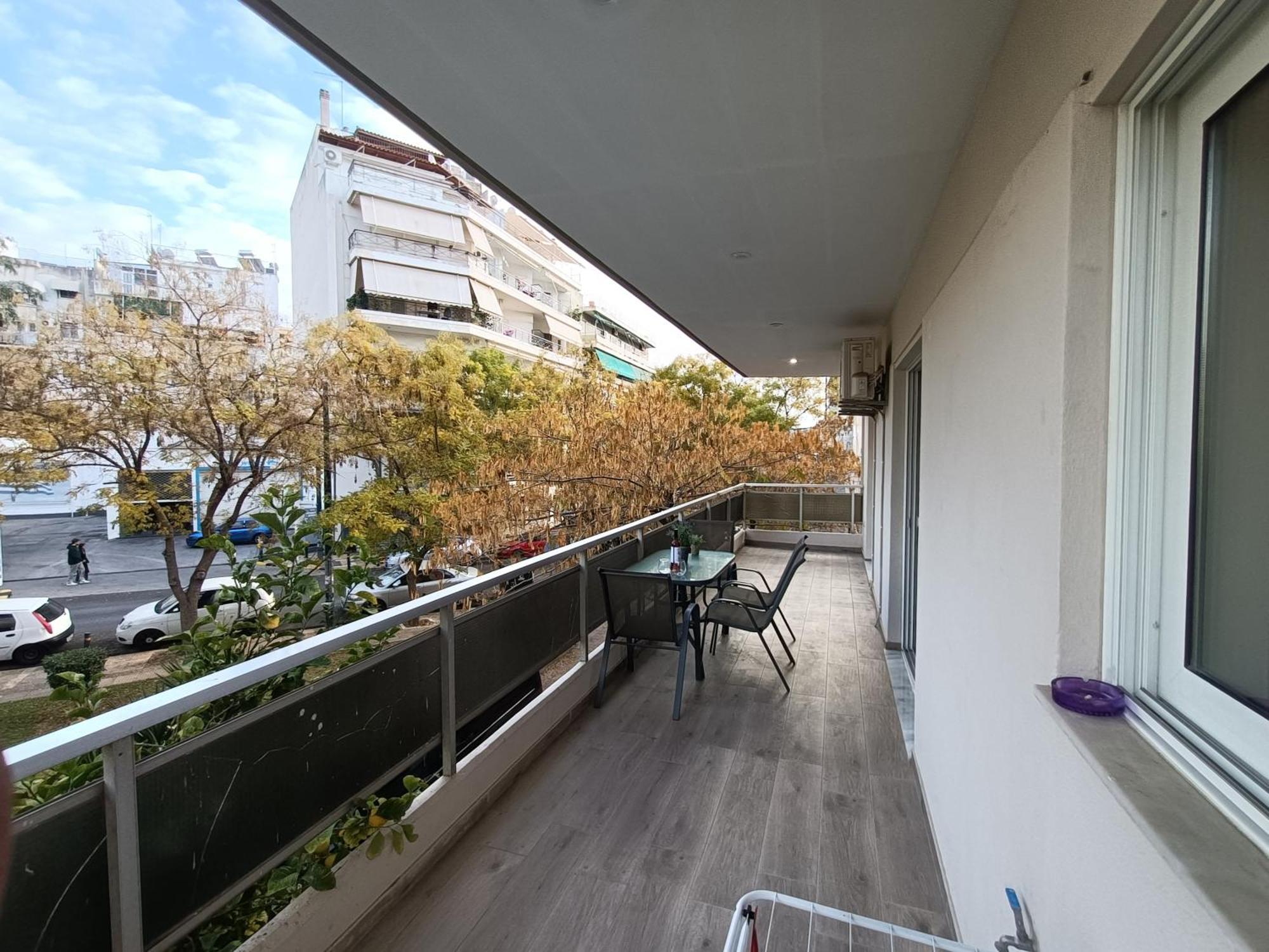 Apartment Highlighted Hosting Athens